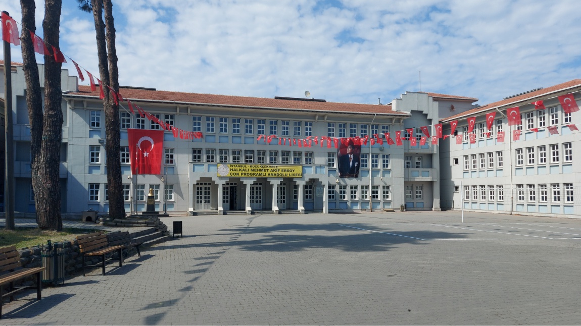 Halkalı Mehmet Akif Ersoy Çok Programlı Anadolu Lisesi Fotoğrafı